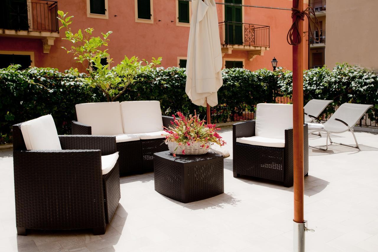 Hotel Lydia Alassio Exterior foto